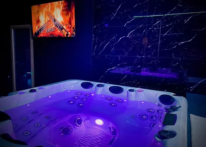 Loveroom Avec Jacuzzi 01 情趣酒店